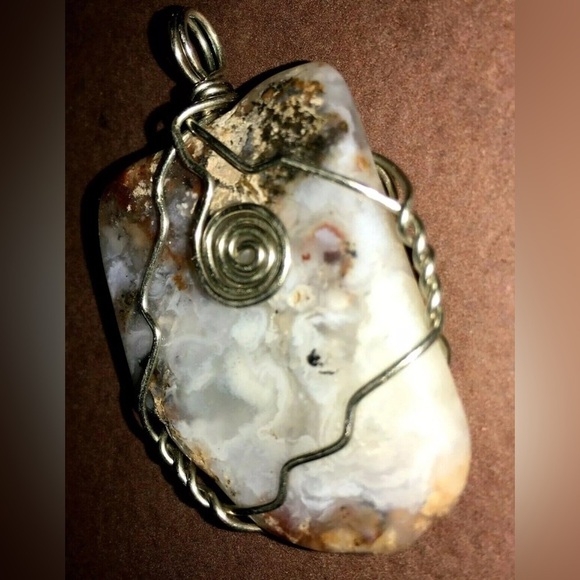 Agate Necklace Artisan Hand Crafted Silver Set with Tan Leather Chain 1.5 in - Picture 2 of 3